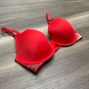 Lot Of 2 Victorias Secret Bra 32DD Everyday T Shirt Lightly Lined EUC